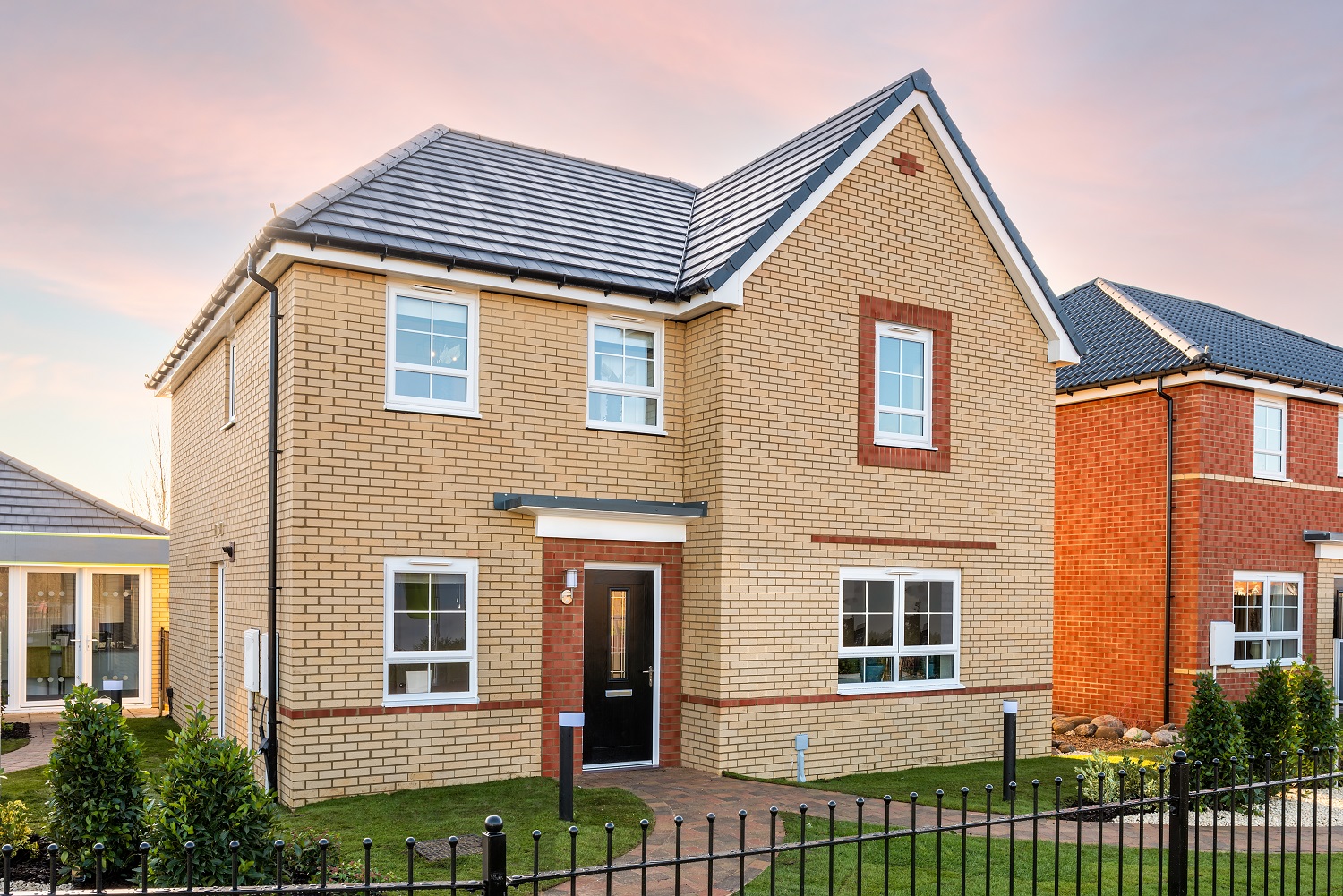 EXTERNAL OF THE FOUR BEDROOM DETACHED RADLEIGH STYLE HOME